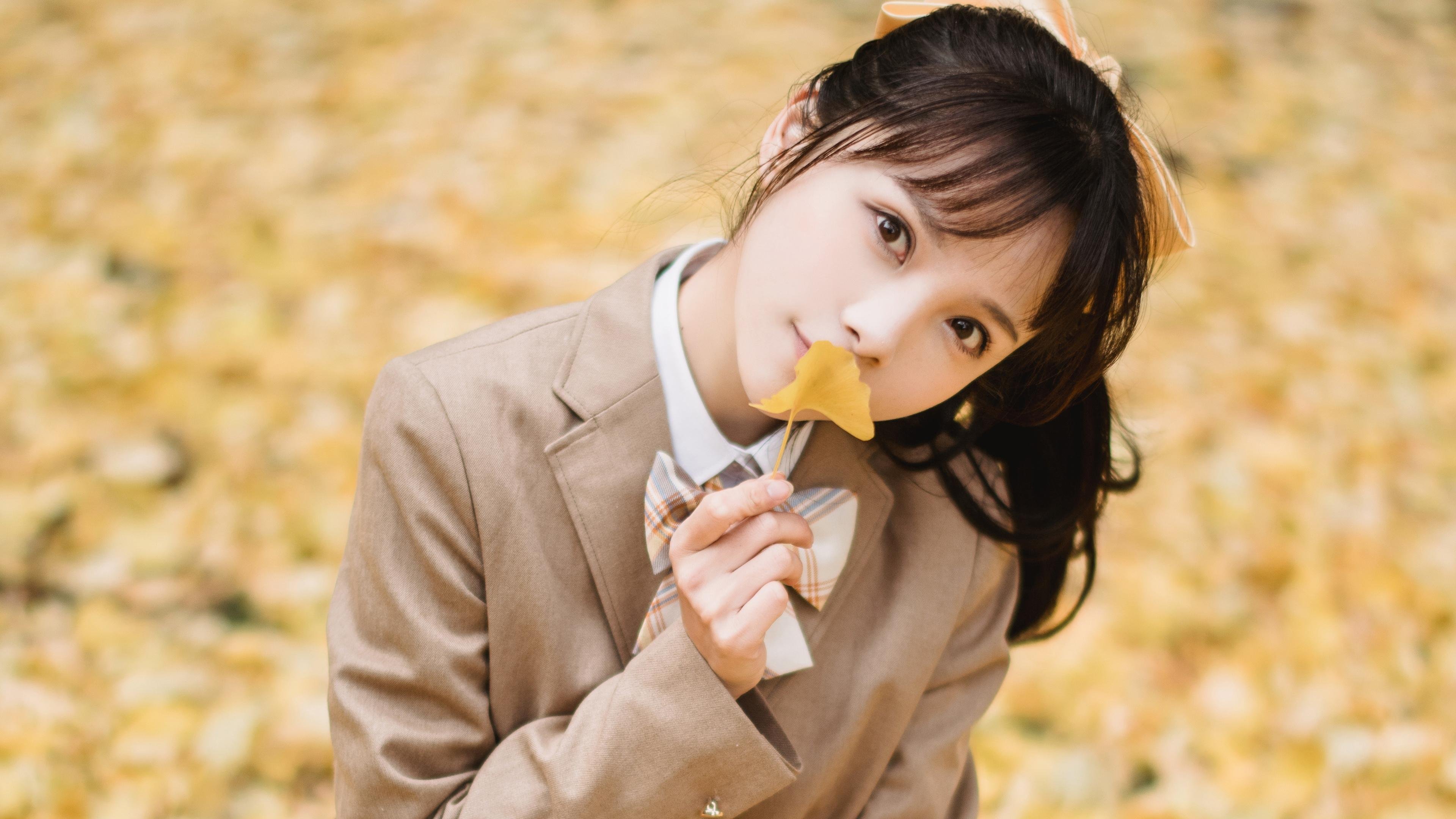 阿根廷骑手路易斯·佩德罗·比拉本在美国奥卡拉大奖赛中夺冠,展现出色骑术。