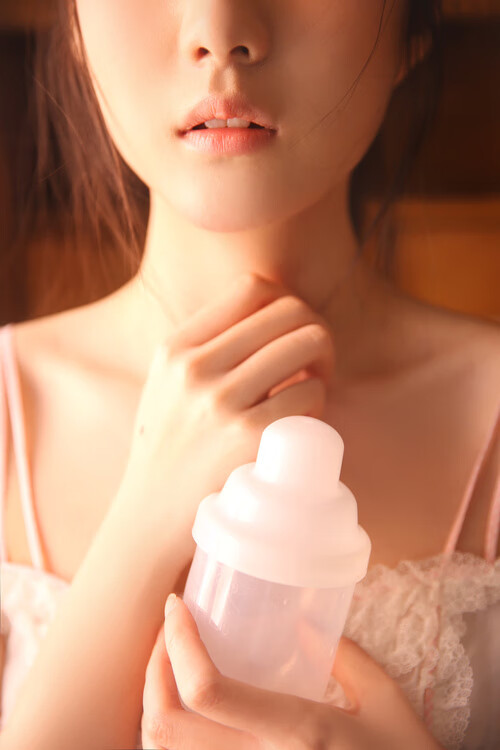 九游jiuyou-球场英雄谱写胜利新篇章，展现团队合作力量，球场口号标语