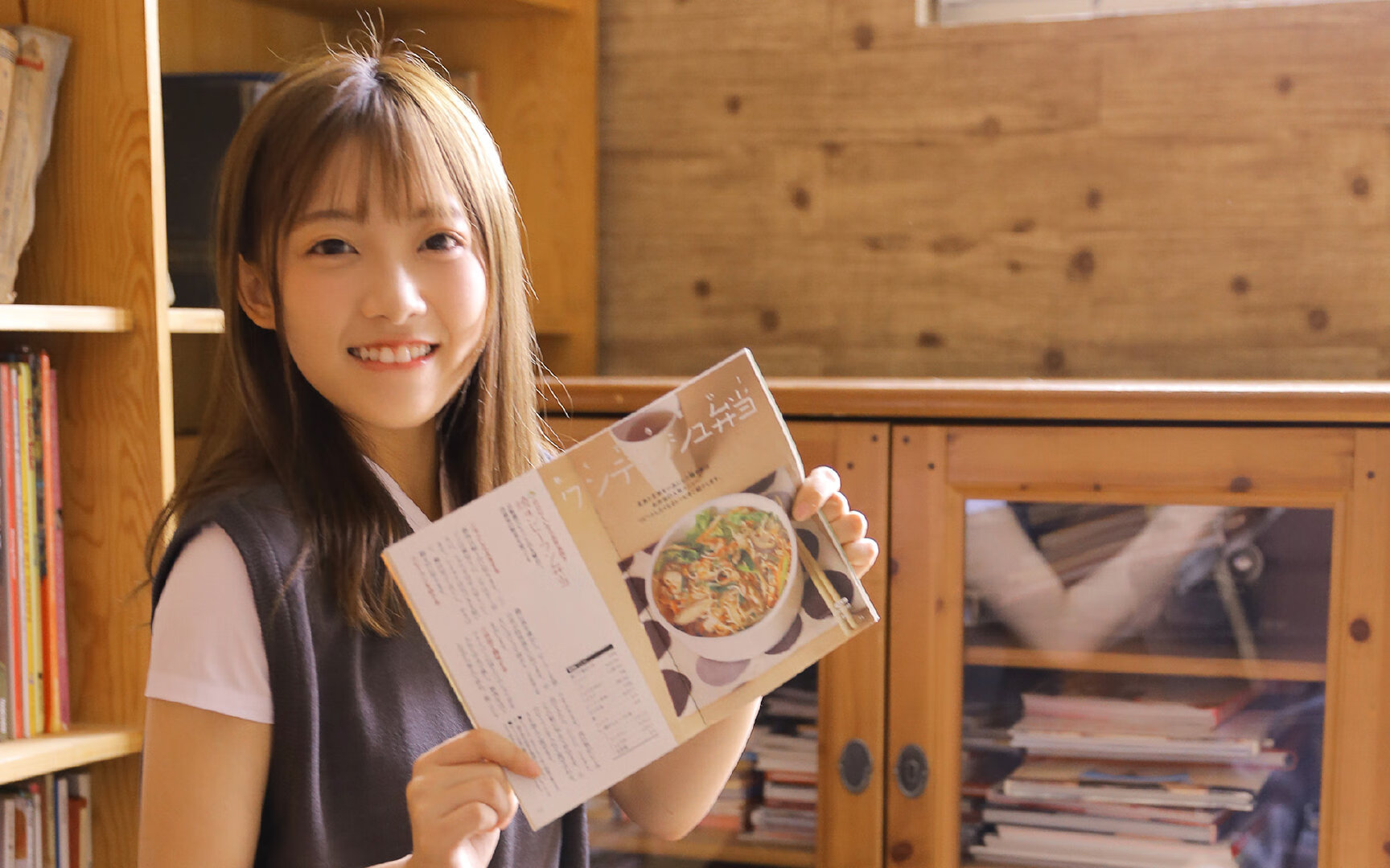 全国青少年轮滑赛道赛速度与技巧并重,青少年轮滑比赛视频